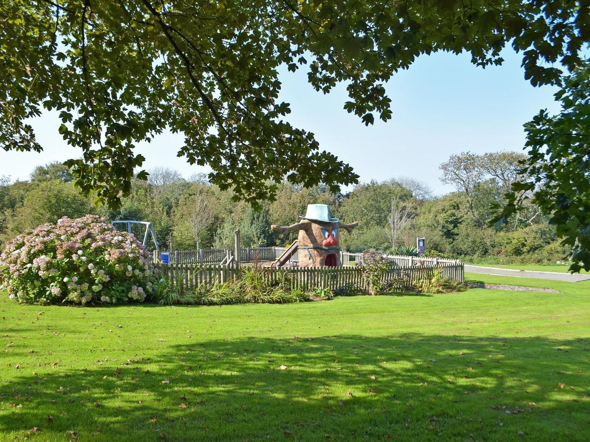 Hay Barn - Dinas Country Club Villa Luaran gambar